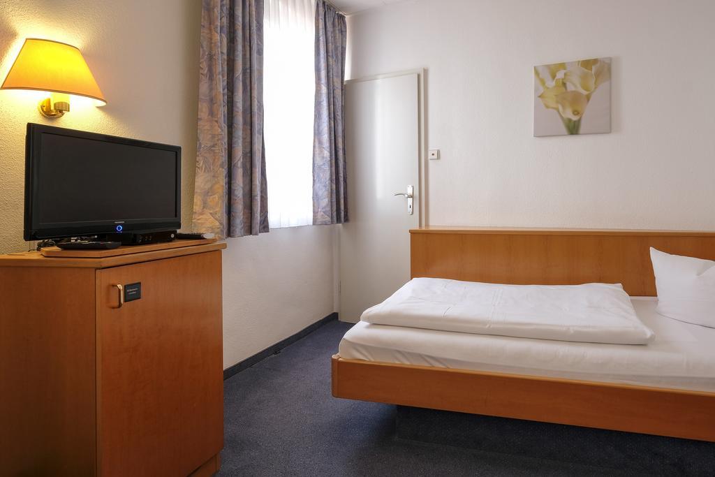 Hotel Traube Leimen  Pokój zdjęcie
